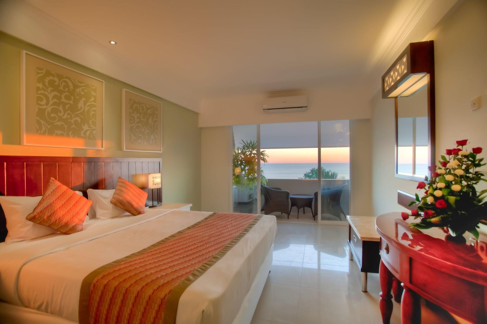 Kuta One Party Hotel Экстерьер фото