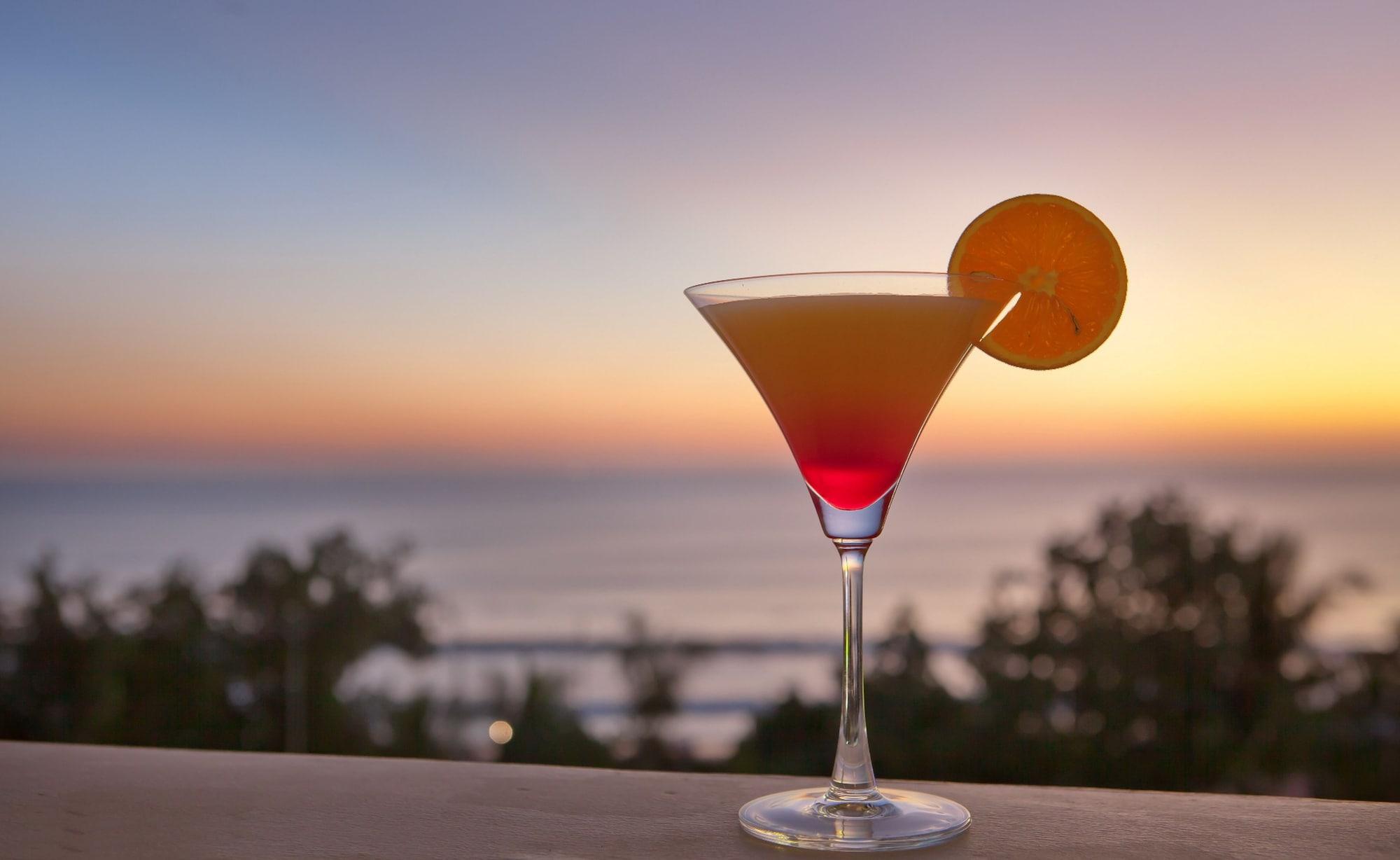 Kuta One Party Hotel Экстерьер фото