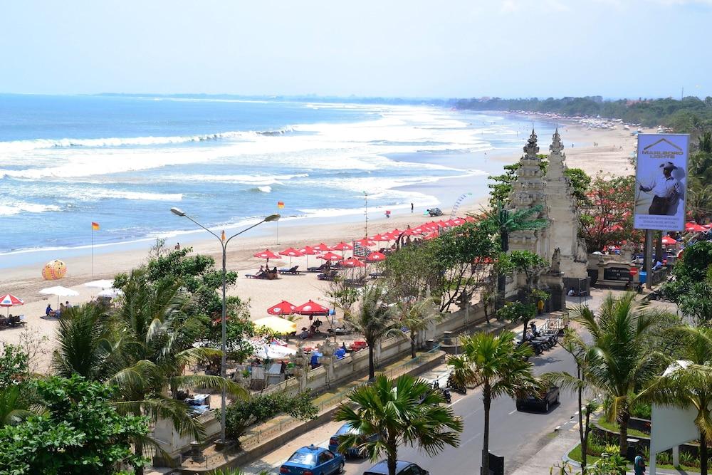 Kuta One Party Hotel Экстерьер фото